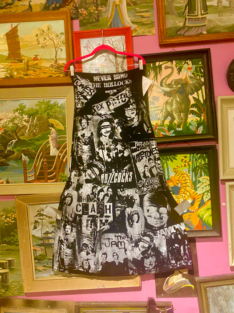 Black + Silver SENSATION Rock Skirt 🎶